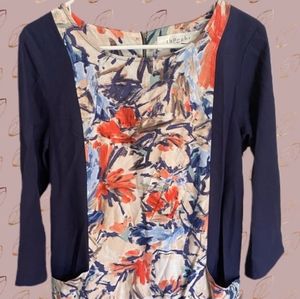 Mid sleeve abstract dress w/pockets